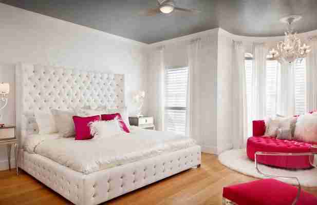 15 Inspirational Bedroom Ideas For Women [New Design 2022]