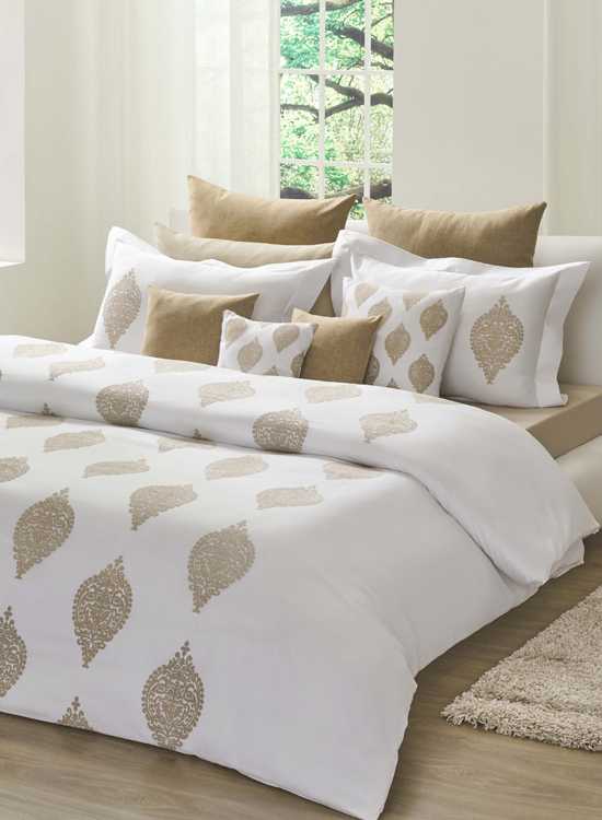 FIVE OF THE MOST IMPORTANT ELEMENTS TO MAKE YOUR GUESTS FEEL AT HOME
