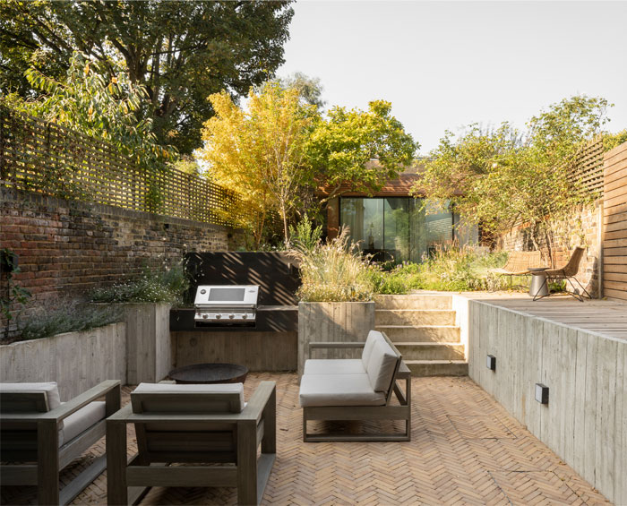 Radical Transformation of a Semi-Detached Victorian House in London