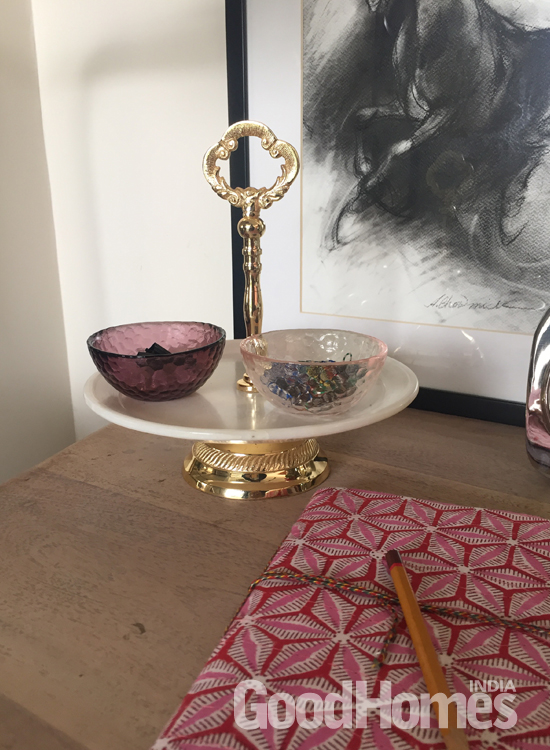 THREE INTERESTING WAYS TO ADD CHARACTER TO YOUR DESK