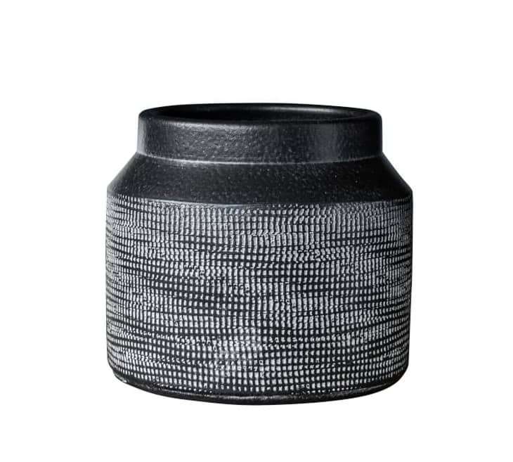 This Is the Sleek Planter Trend You’re About to See Everywhere